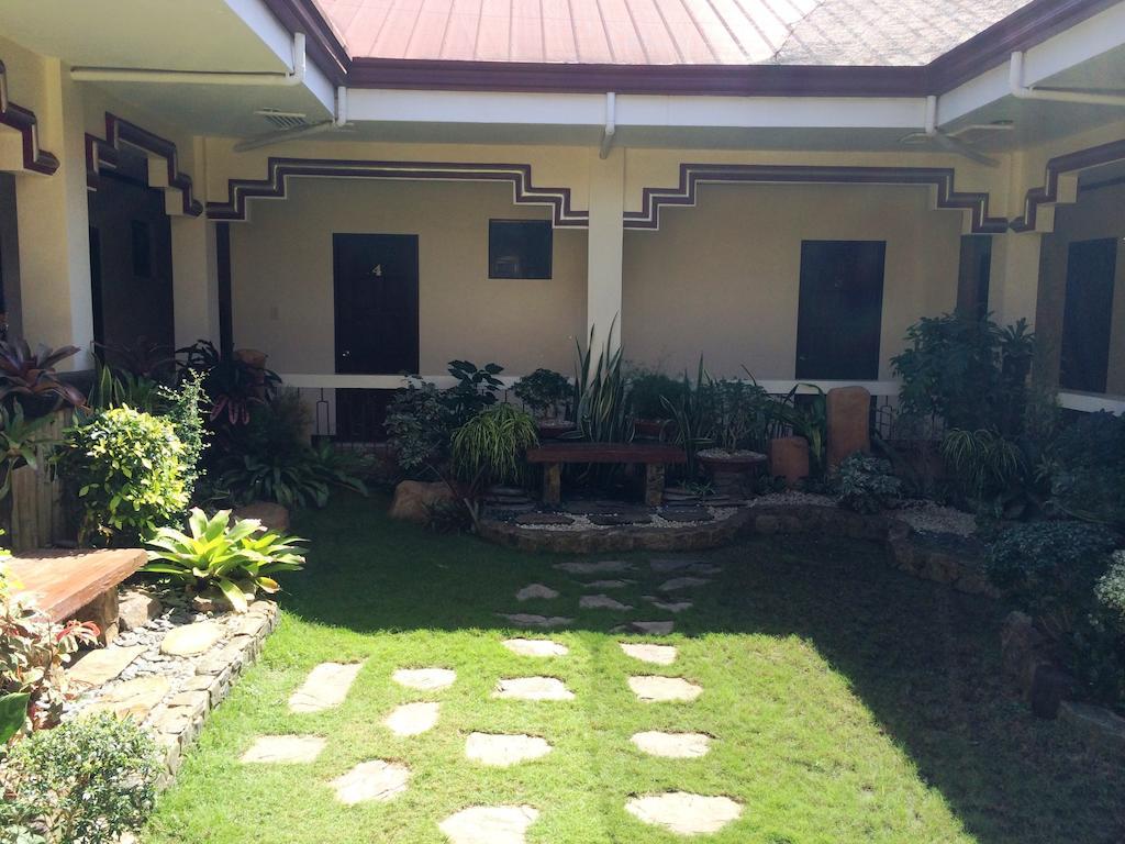 Ysabelle Mansion Panzió Puerto Princesa Kültér fotó