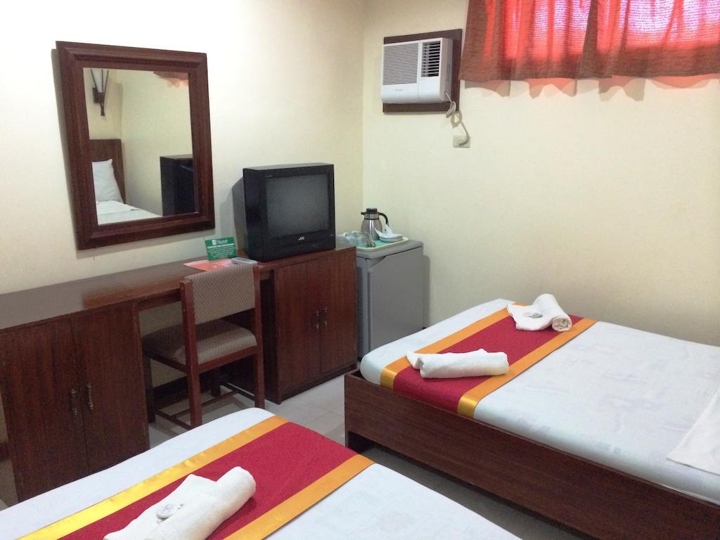 Ysabelle Mansion Panzió Puerto Princesa Kültér fotó