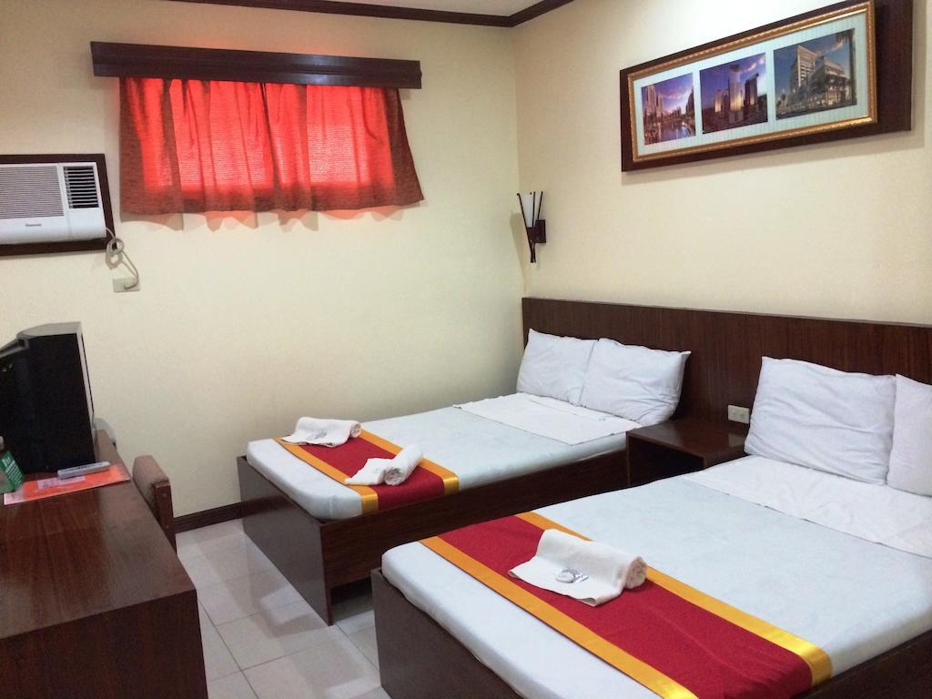 Ysabelle Mansion Panzió Puerto Princesa Kültér fotó
